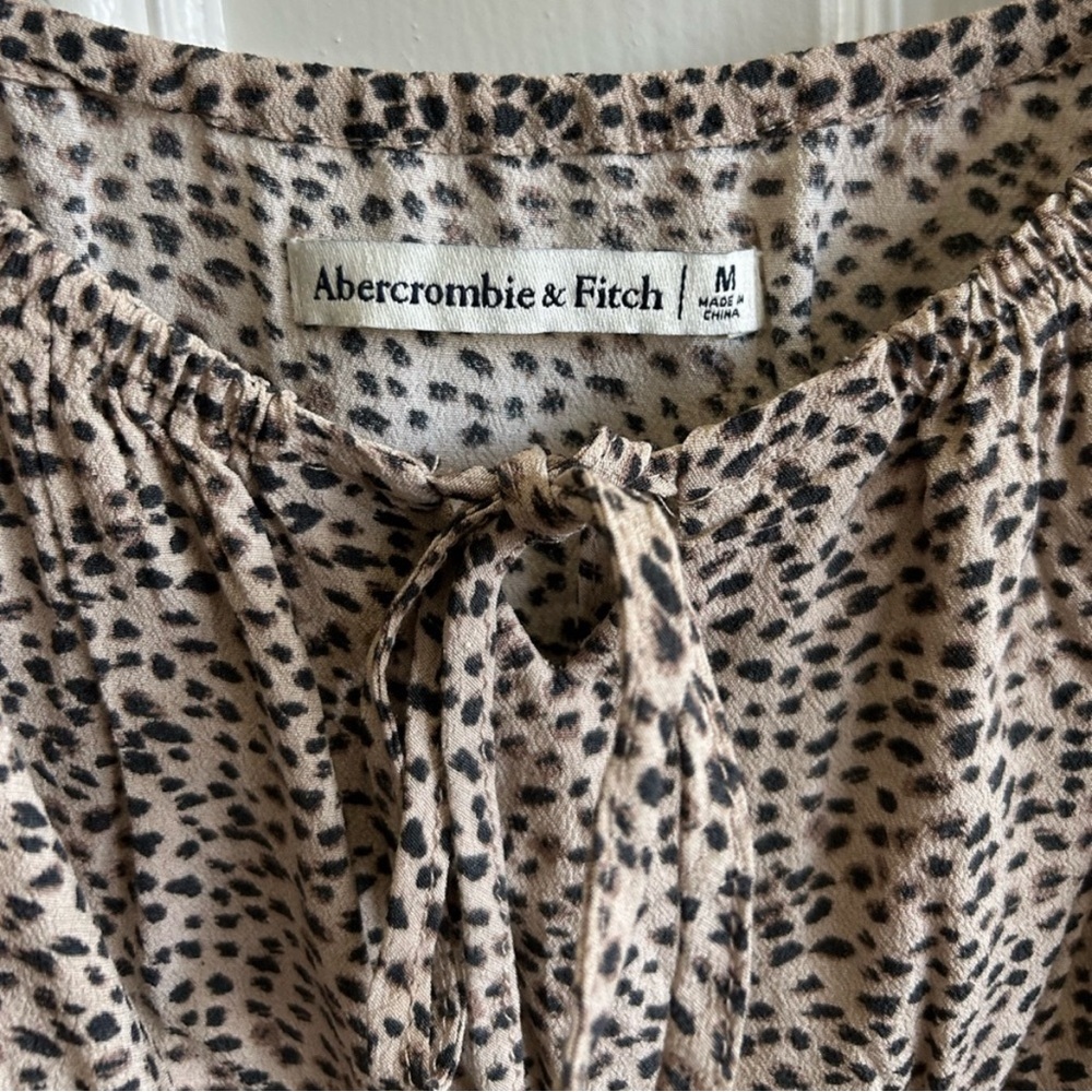 A&F Cinched Tie Front Cheetah Bodysuit, Size M NWT